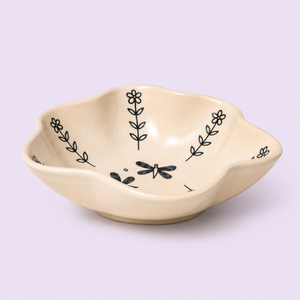 Tazón Cónico de Cerámica Mahaguthi con Diseño Floral y de Libélula, Hecho a Mano, Apto para Microondas, Ecológico y Duradero para Servir Alimentos - Product Image 4