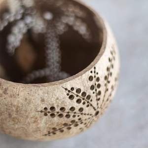 Utensilios de cocina y vajilla hechos a mano marca vietnamita alta calidad seguro natural frutero decorativo laca cáscara de coco. - Product Image 2