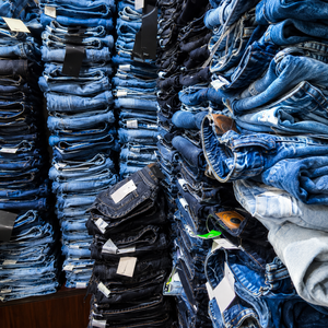 Fournisseur de denim premium prêt à expédier – Vente en gros de jeans en coton et pantalons en denim de marque – Vente en gros de vêtements - Product Image 5