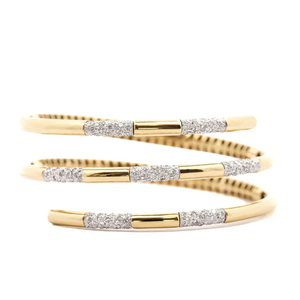 Bracelets manchette classiques plaqués or 18 carats avec diamants ronds taille brillant sertis en canal, design géométrique, bracelet jonc unisexe tendance - Product Image 1