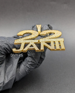 Collier Pendentif Personnalisé Iced Out – Cadeau pour Lui – Breloque Nom et Numéro Personnalisés – Bijou Hip Hop Personnalisé pour Anniversaire - Product Image 4