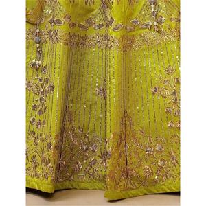 Maravilloso Verde Lentejuelas Seda Mehendi Wear Lehenga Choli Con Dupatta - Product Image 1