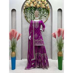 Conjunto de Top, Pantalón y Dupatta para Fiesta, Talla XL, con Bordado de Hilo y Lentejuelas para un Look Elegante - Product Image 3