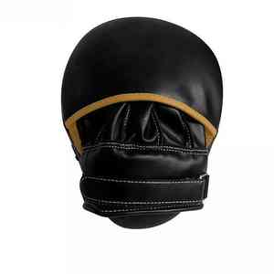 Fabricación de Manoplas de Entrenamiento Personalizadas para Boxeo y Patadas - Product Image 5