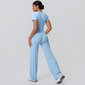 Conjunto de Yoga para Mujer 2025: Leggings y Top Deportivo Transpirable de Malla Sólida de Secado Rápido para Gimnasio y Fitness - Product Image 4