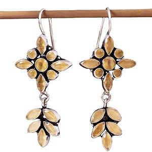 Pendientes de cuarzo con bisel de latón plateado oxidado vintage, diseño floral, para mujer, estilo bohemio tribal, joyería hecha a mano para boda - Product Image 1