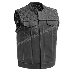 Gilet en cuir véritable élégant coupe diamant pour motard, gilet de moto en cuir avec doublure intérieure en satin et bandana - Product Image 1