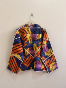 เสื้อแจ็คเก็ตผ้าควิลท์ทำมือสไตล์วินเทจแบบคันธาจากอินเดีย  ชิ้นเดียวในโลก - Product Image 6