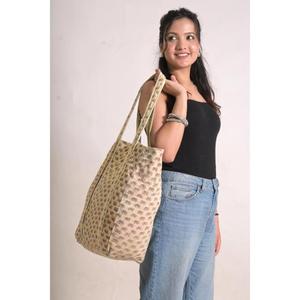 Bolso Tote Bohemio de Algodón Kantha para Mujer, Hecho a Mano, Estilo Vintage, para Compras, Playa o Hombro - Product Image 3