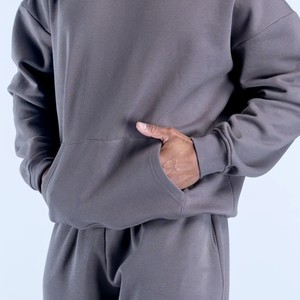 Nouvel Arrivage Survêtement Homme Personnalisé Couleur Fumée : Sweat à Capuche et Pantalon de Jogging Coupe Droite en Coton Épais - Product Image 4