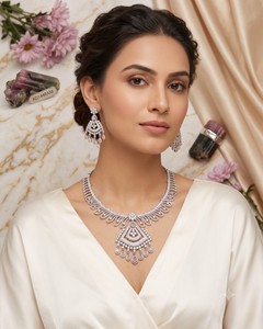 Ensemble collier et boucles d'oreilles élégants en zircon cubique vert menthe, style Art Déco, bijoux de mariée indiens, pour femmes, idéal pour les soirées. - Product Image 5