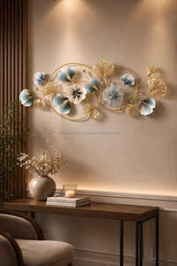Décoration murale moderne en métal vertical, sculpture florale grimpante encadrée gris argenté pour salon et chambre à coucher - Product Image 5