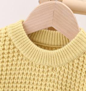 Cárdigan de Otoño para Bebé, Tejido a Mano, 100% Algodón, Disponible en Stock, Venta al Por Mayor - Product Image 1