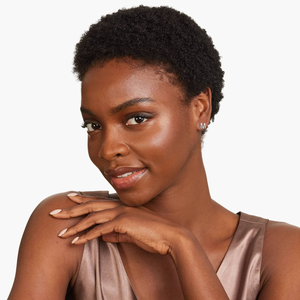 Boucles d'oreilles clous en argent 925 avec moissanite taille ronde, bijoux fins élégants, pierre étincelante intemporelle, cadeau parfait pour le quotidien - Product Image 2