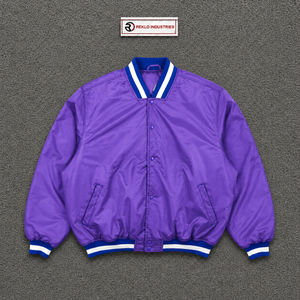 Chaqueta Varsity Personalizada de Satén Morado con Cuello, Puños y Dobladillo Acanalados con Rayas Azules y Blancas, Chaqueta de Hombre de Primera Calidad con Cierre a Presión - Product Image 5