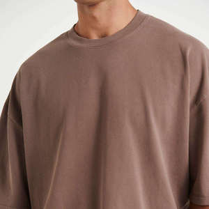 Camiseta Básica de Hombre de 220 Gramos, Negra, de Poliéster Tejido, con Serigrafía, Cuello Redondo, Manga Corta, Corte Holgado, Estilo Casual Urbano - Product Image 4