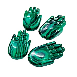 Pierre précieuse en malachite sculptée à la main, forme de main de Fatima, 25 mm, pour la fabrication de pendentifs, vente en gros - Product Image 1