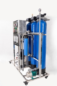 Vente en gros d'équipements industriels de traitement de l'eau par osmose inverse de 6000 L/jour, système d'osmose inverse, usine de purification d'eau par dessalement - Product Image 3