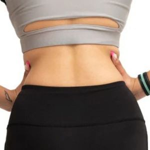 Débardeur court gris zippé pour femme, soutien-gorge de sport athlétique sans manches, idéal pour l'entraînement, le yoga, le fitness, les activités sportives et les loisirs - Product Image 5
