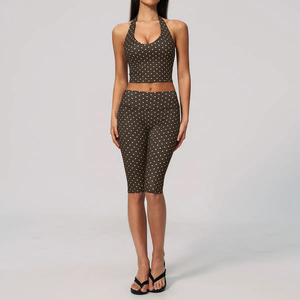 Ensemble de yoga 2 pièces imprimé pois blancs : haut court dos nu et pantalon taille haute mi-mollet, vêtements de sport anti-transpiration pour femme - Product Image 3
