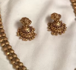 Parure Collier et Boucles d'Oreilles en Moissanite Plaqué Or, Design Exclusif Polissage Antique de Haute Qualité, pour Femme, Idéale Fiançailles et Mariage - Product Image 2