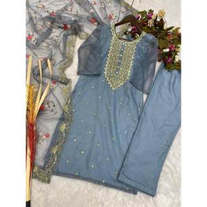 ผ้าโปร่งบางสำหรับนักออกแบบมีการปักลายพื้นด้านบนด้วยสีเทา - Product Image 5