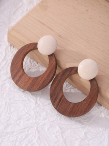 Pendientes de Madera Pulida Ecológicos, Tamaño Personalizado, Hechos a Mano, Juego de Joyería para Uso Diario - Product Image 5