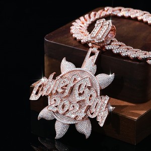 Pendentif Bling Moissanite Iced Out Charme Médaille Soleil Hip Hop Argent 925 VVS Personnalisé - Product Image 6