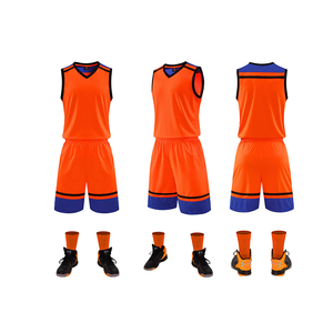 Uniformes de Baloncesto Retro Reversibles Unisex de Alta Calidad para Niños, Conjuntos de Camisetas y Pantalones Cortos a Precio Económico para Hombres - Product Image 3