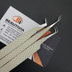 Pince à épiler japonaise en acier inoxydable personnalisée avec nom de marque Pince à épiler professionnelle testée à la main - Product Image 2