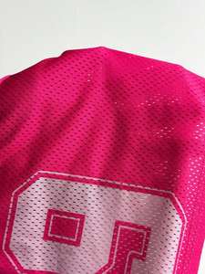 Jersey de Fútbol Corto Personalizado en Malla Rosa con el Número 89, Estilo Urbano para Mujer, Proveedor Mayorista OEM - Product Image 2