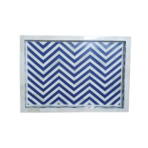 Bandeja de Hueso Incrustado Hecha a Mano de Calidad Premium con Diseño de Mosaico Detallado y Duradera para Servir Comida, Bebidas y como Decoración en Venta - Product Image 2