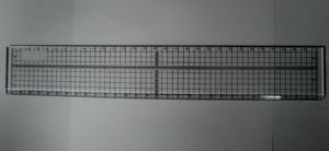Regla Recta de Plástico TM0199 con Borde Metálico de 20-40 cm, Precio Competitivo, Herramienta de Corte Segura para un Corte Suave - Product Image 2