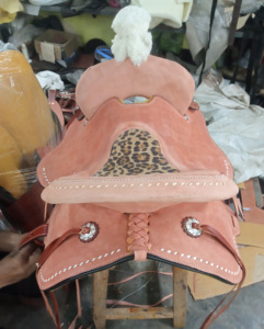 La mejor calidad hecha a mano de cuero genuino Western Pleasure Trail Riding Saddle con asiento de leopardo a precios al por mayor en alta calidad - Product Image 5