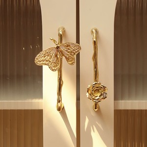 Tirador de Armario de Latón Estilo Antiguo con Diseño Floral, Tirador de Gabinete Premium, Herrajes de Lujo para Muebles, Fabricante de India para Uso en Hogares y Hoteles - Product Image 2