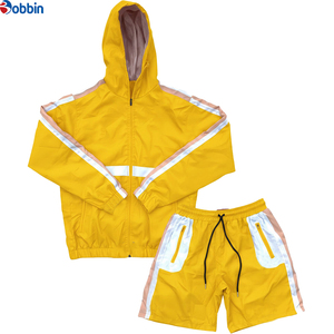 Conjunto Deportivo Unisex de Verano Personalizado para Hombre, Chaqueta Cortavientos con Bloques de Color y Parches de Poliéster y Nailon, Chaqueta con Cierre y Pantalones Cortos - Product Image 4