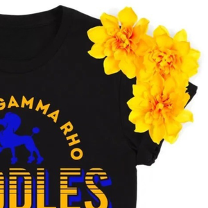 เสื้อยืด Sigma Gamma Rho Poodles สีดำ ลายกราฟิกสมาคมนักศึกษากรีก พิมพ์ลายตามสั่ง แขนสั้น คอกลม สไตล์ลำลอง - Product Image 4
