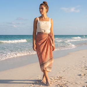 Sarong imprimé à la main pour la plage, sarong pareo personnalisé pour femme, léger, en coton, pour la plage, pour les vacances - Product Image 1