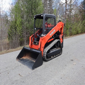 รถตักหน้า Kubota SVL65-2 พร้อมกำลังขับเคลื่อนที่เชื่อถือได้ มีสินค้าพร้อมส่ง ทำงานได้ทันที และราคาที่เข้าถึงได้ - Product Image 2