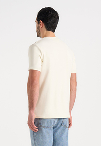 T-shirt à manches courtes pour homme en coton tricoté, couleur crème, avec poche brodée à la main à motif géométrique, coupe classique, col rond, style décontracté - Product Image 2