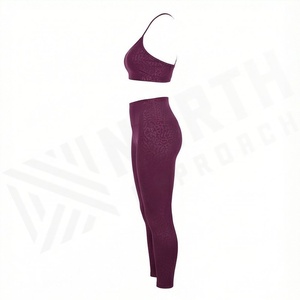 ชุดโยคะผู้หญิงแบบสั่งทำสองชิ้น ชุดออกกำลังกายไร้รอยต่อ ไซส์ใหญ่ ปักลาย ระบายอากาศได้ดี ขายส่งอุปกรณ์กีฬา - Product Image 3