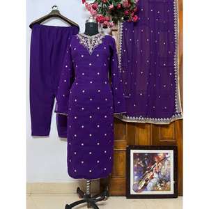 Ensemble haut et bas pour femmes avec dupatta pour les occasions spéciales - Product Image 5