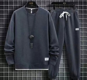 ชุดวอร์มผู้ชายสีน้ำเงิน ผ้าฝ้าย เสื้อคอกลมและกางเกงขายาวรูดเชือก ชุดลำลองสีพื้นสองชิ้น สำหรับใส่ในฤดูใบไม้ร่วง - Product Image 4