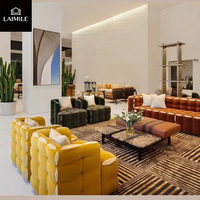 Modernes Gelbes Samt-Ecksofa mit Kanalsteppung Modulares Ecksofa-Set Luxuriöses Polstersofa für Villa-Wohnzimmer