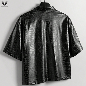 เสื้อเชิ้ตหนัง PU แขนสั้นสำหรับผู้ชาย ดีไซน์เฉพาะตัวจาก Raccoon Sports สวมใส่สบาย ระบายอากาศได้ดี ทนทาน ไม่ยับง่าย เหมาะสำหรับฤดูหนาว - Product Image 5