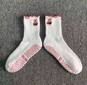 ถุงเท้าผ้าฝ้ายริบแบบคัสตอมสำหรับผู้หญิง สไตล์ระบายจีบ สำหรับโยคะ พิลาทิส และออกกำลังกาย - Product Image 5