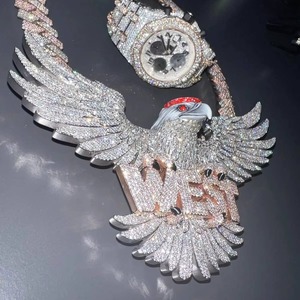 Colgante de moissanita Eagle de plata 925, estilo hip hop, con bandana roja y diseño de letra, colgante de rapero con brillo. - Product Image 4