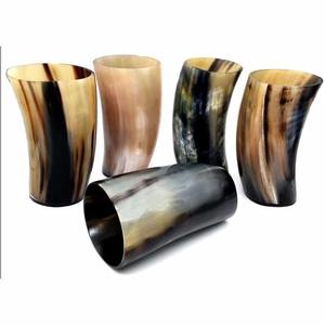 Taza de Cuerno de Búfalo para Beber, Estilo Vikingo, Acabado Natural, Ecológica, Reutilizable y Lavable - Product Image 1