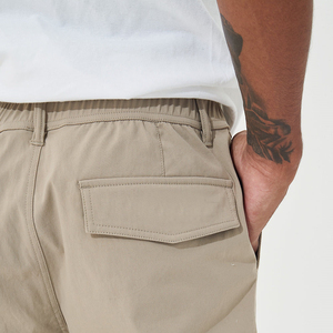 Pantalon cargo pour homme, coupe ample, prix abordable, logo sur le devant, confortable, nouvelle tendance, service OEM disponible. - Product Image 3
