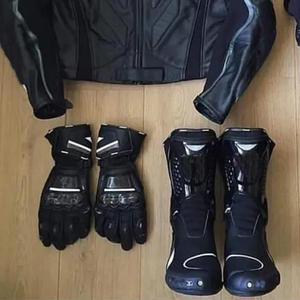 OEM Custom Leather <b>Motorcycle</b> Racing Suit CE Approved Motorbike Biker Protective Suit Gloves And Shoes Wholesale Supplier - Product Image 3